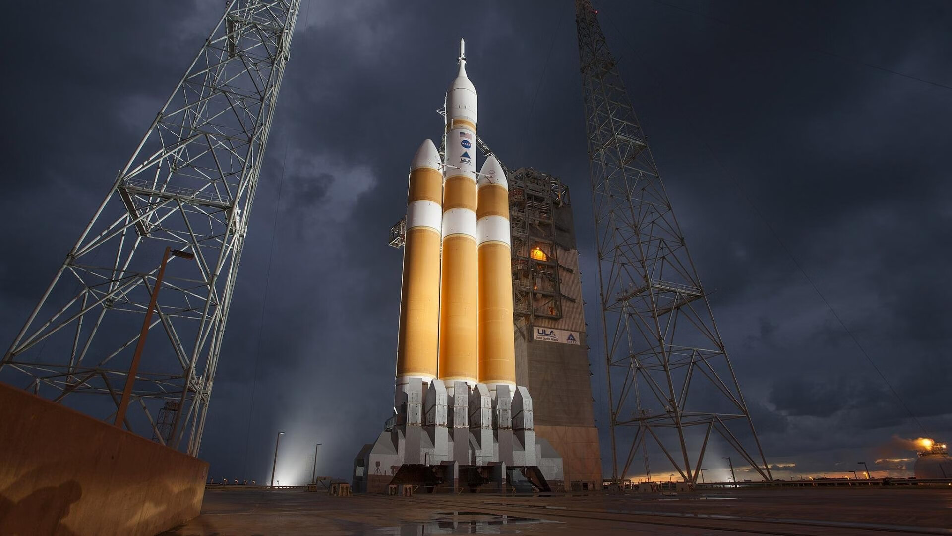 开云体育APP下载-瓦伦西亚主打防守反击抢得关键三分，瓦伦西亚首发